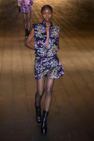 Look 70